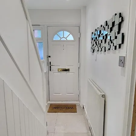 Delight Home-London City Airport & Excel Экстерьер фото