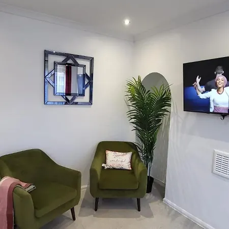 Delight Home-London City Airport & Excel Экстерьер фото